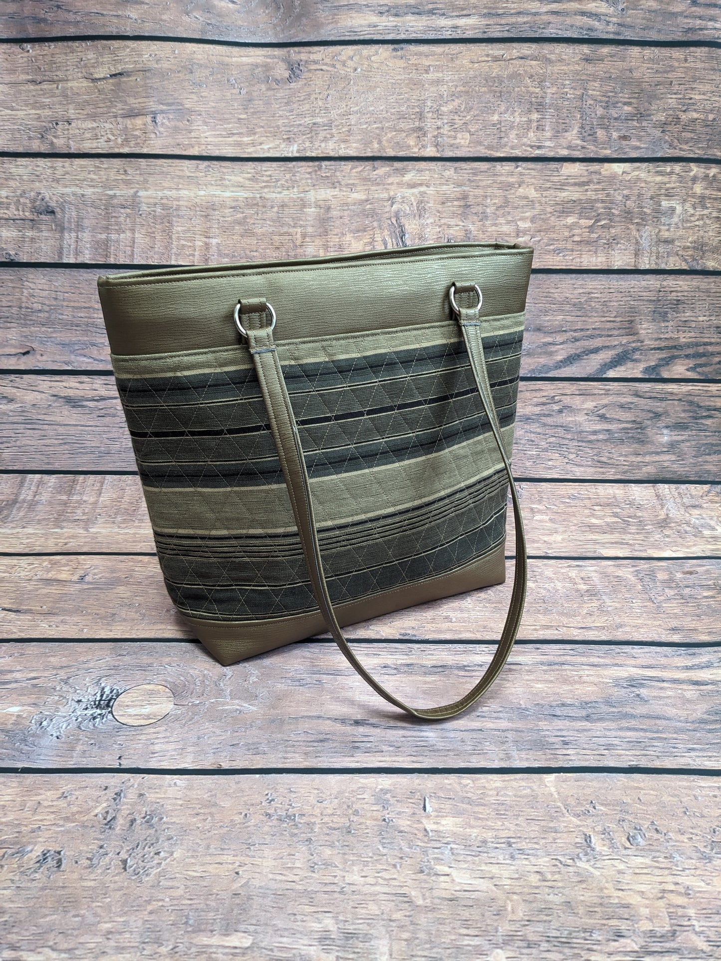 Camela Stylish Mid-Sized Handbag [Bronze Stripe]: Spacious Style for Every Occasion