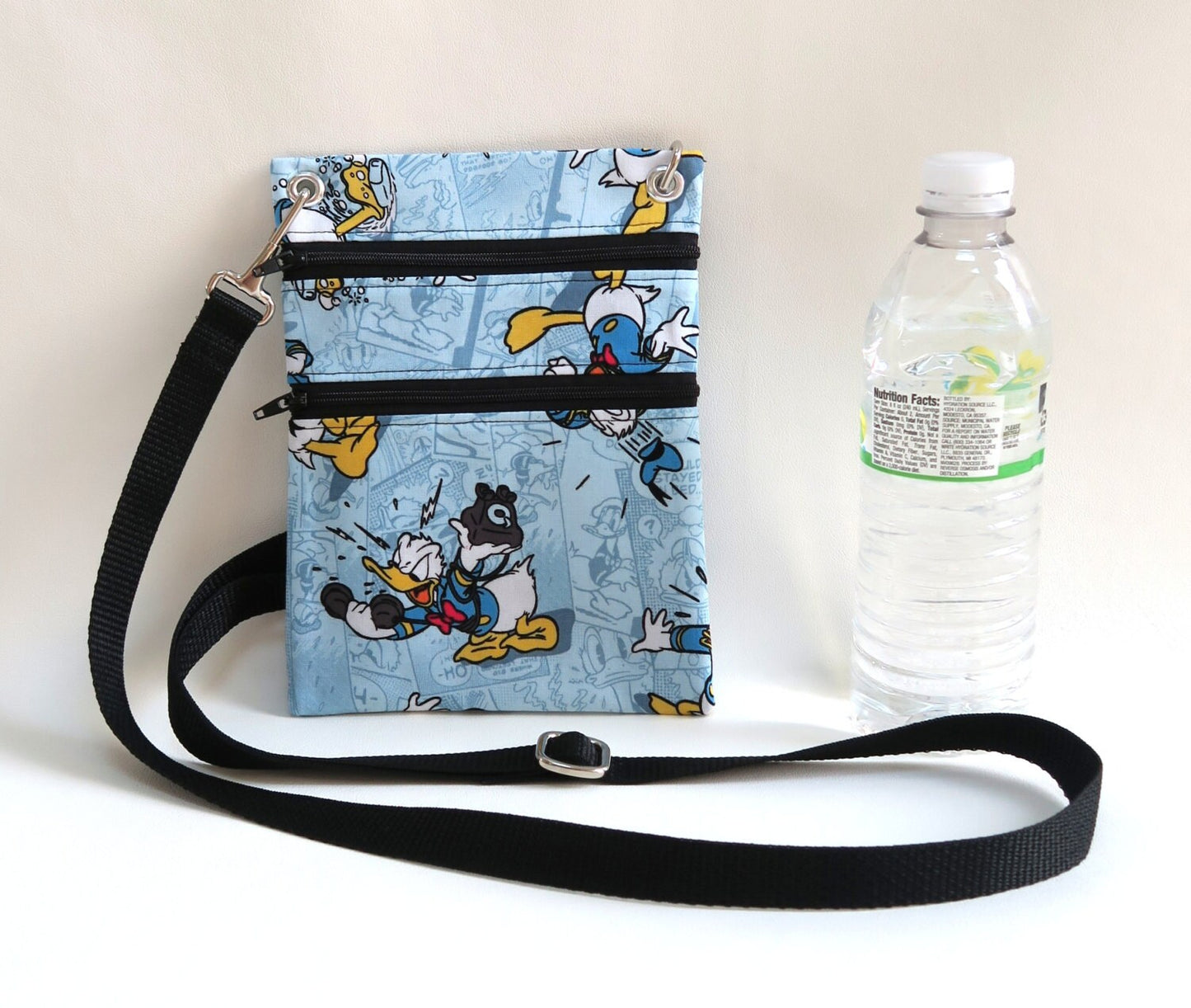 Abby Crossbody Bag [Disney Donald Duck]: Trendy Utility, Everyday Style